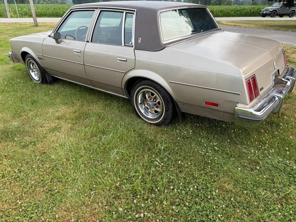 1984 Oldsmobile Cutlass 5th Gen - Image 8 of 31