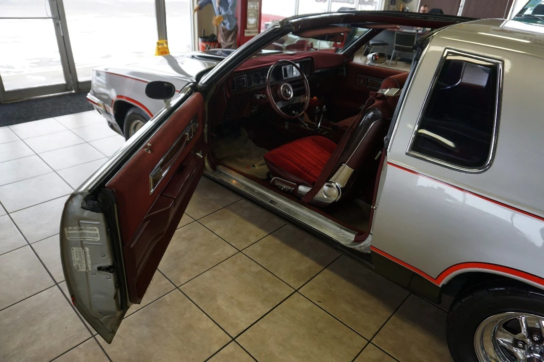 1984 Oldsmobile Cutlass 5th Gen - Image 19 of 21