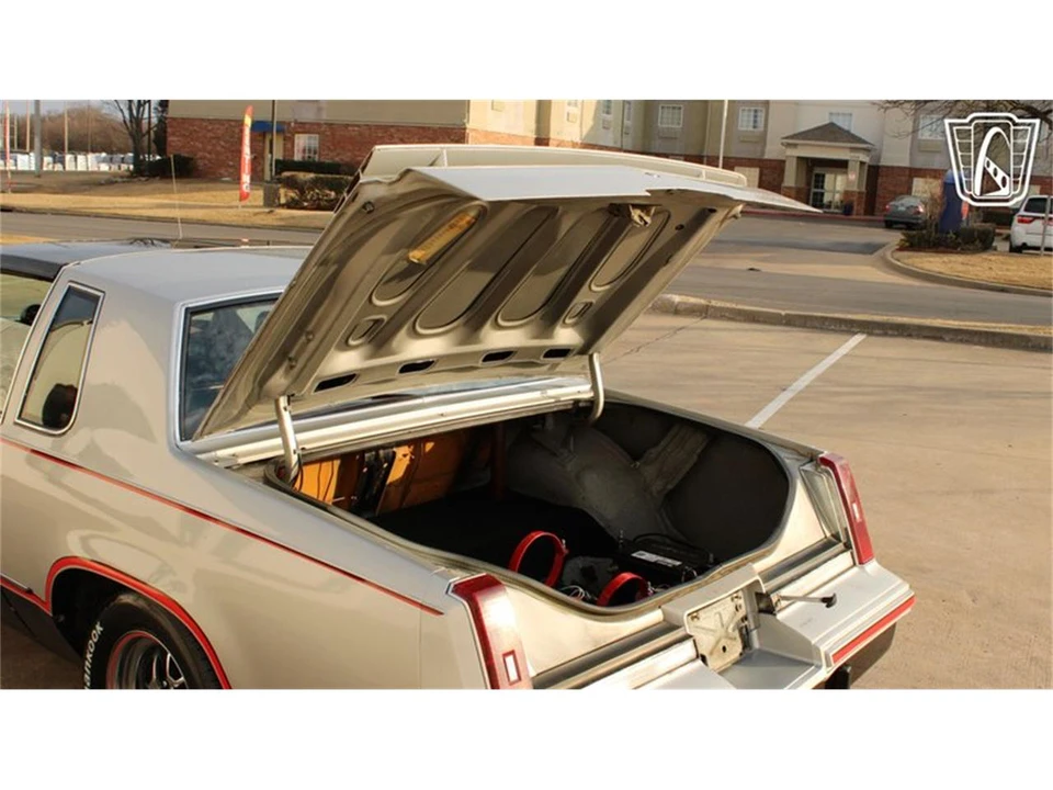 1984 Oldsmobile Calais - Image 21 of 31