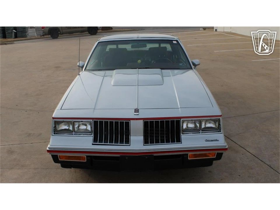 1984 Oldsmobile Calais - Image 22 of 31