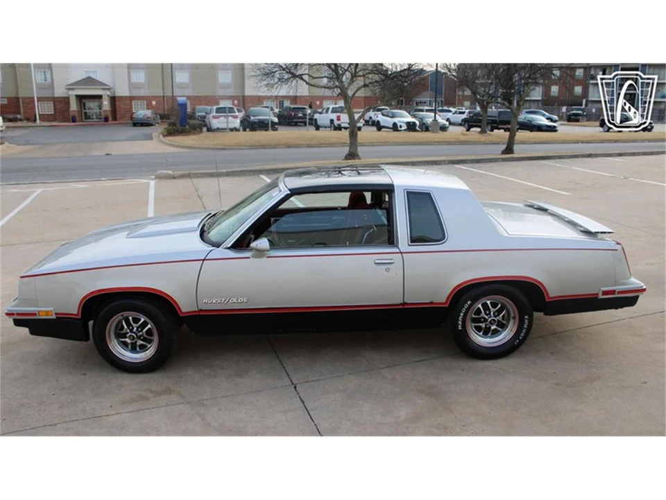 1984 Oldsmobile Calais - Image 18 of 31
