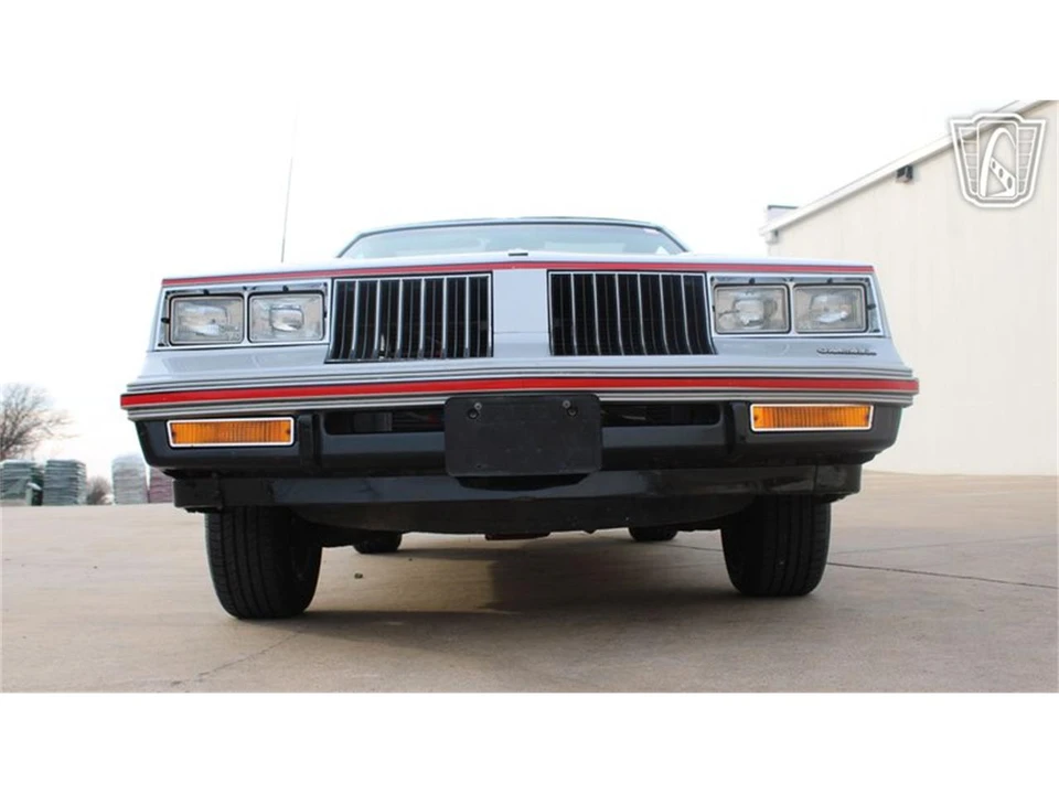 1984 Oldsmobile Calais - Image 23 of 31