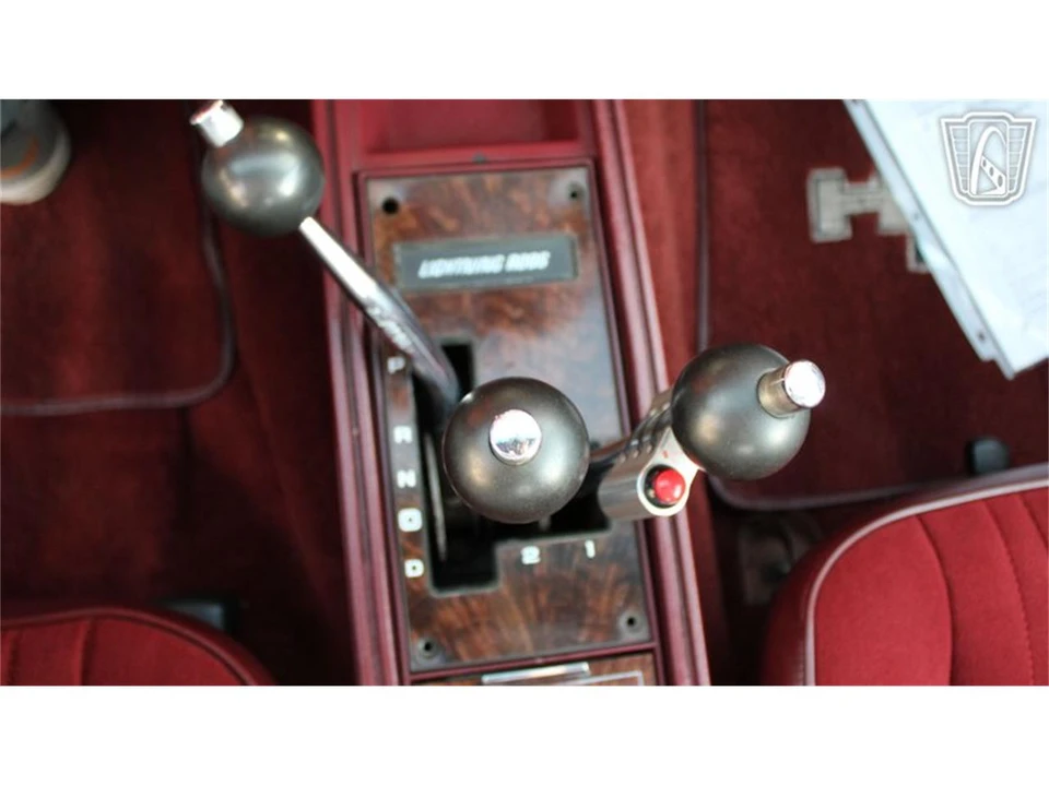 1984 Oldsmobile Calais - Image 9 of 31