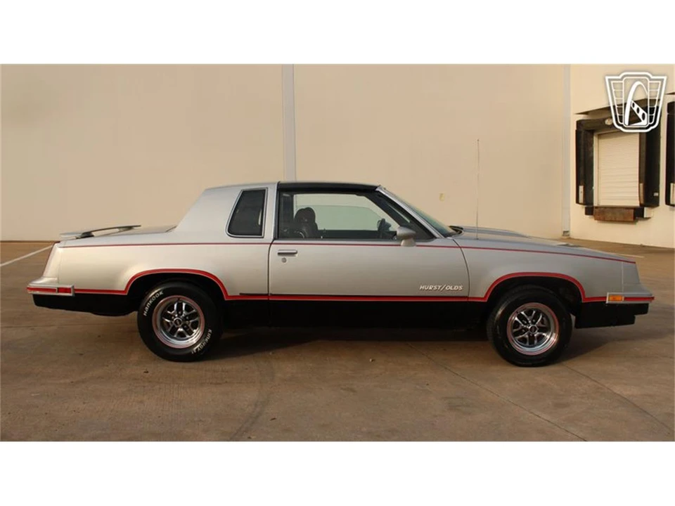 1984 Oldsmobile Calais - Image 20 of 31
