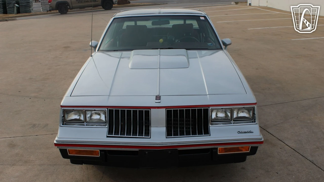 1984 Oldsmobile Cutlass 5th Gen - Image 8 of 12