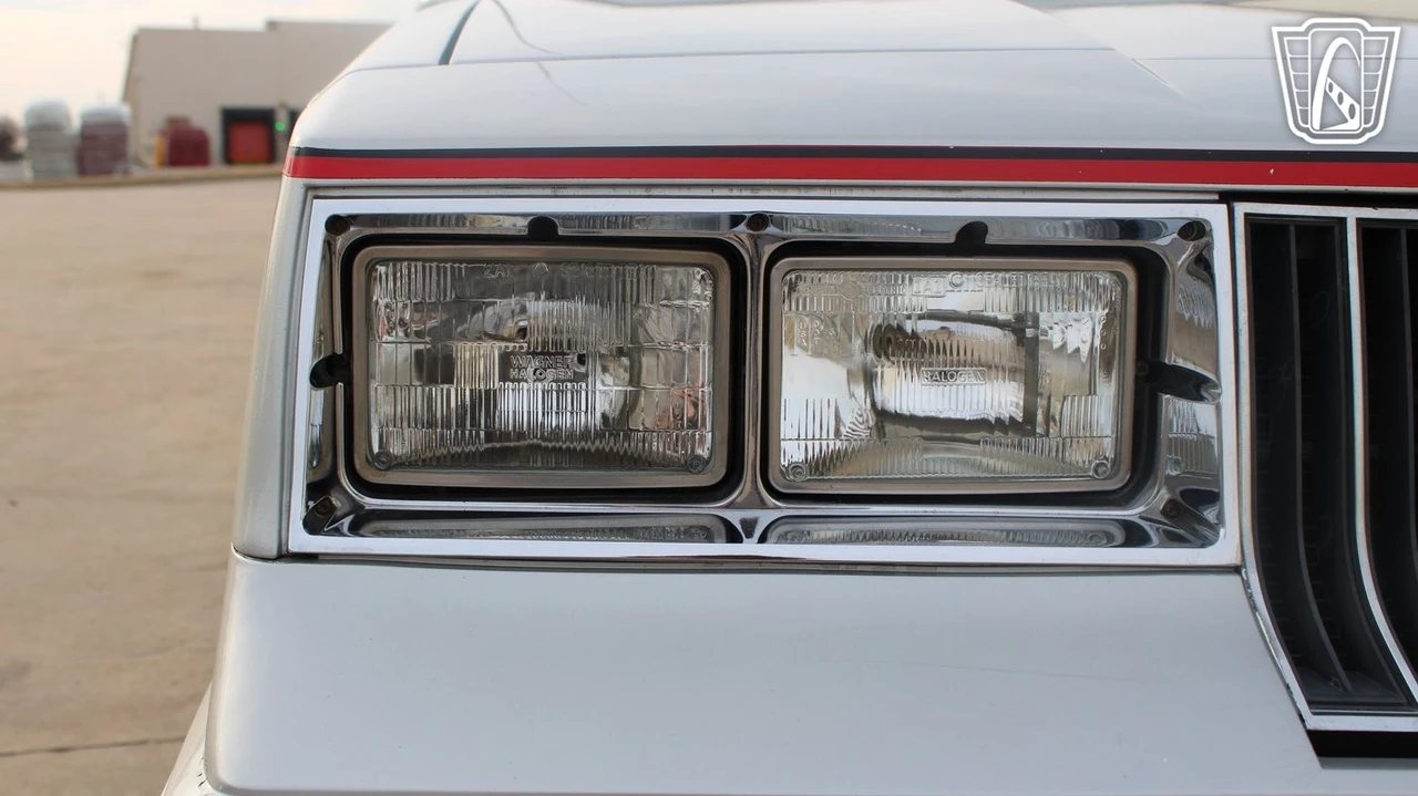 1984 Oldsmobile Cutlass 5th Gen - Image 9 of 12