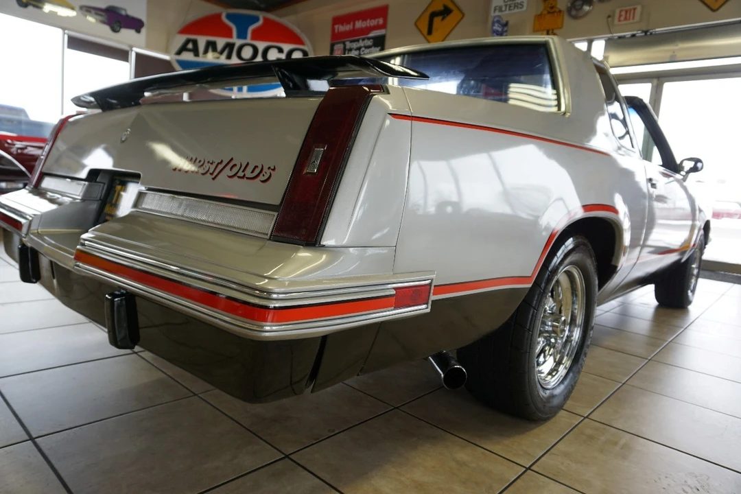 1984 Oldsmobile Cutlass 5th Gen - Image 16 of 21