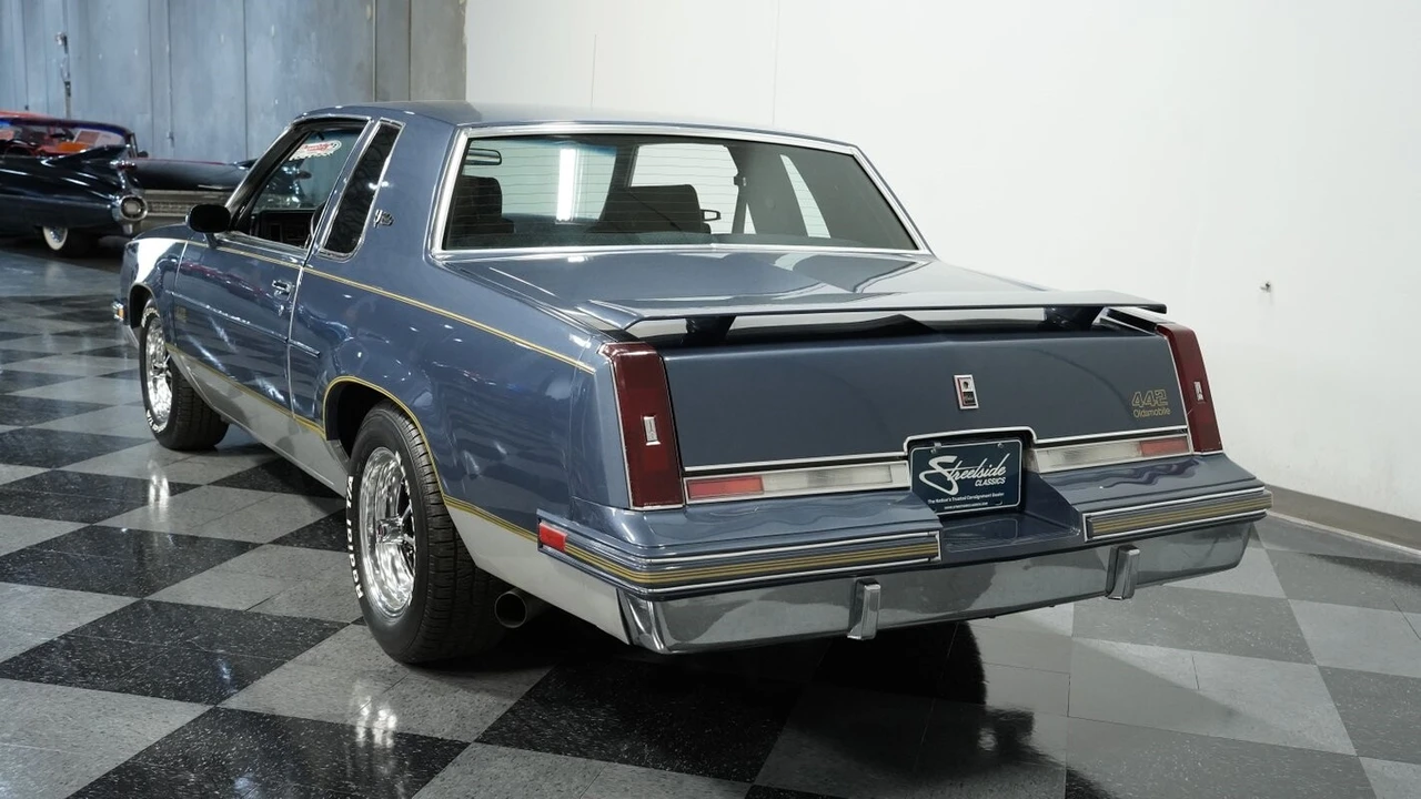 1984 Oldsmobile Cutlass 5th Gen - Image 9 of 12