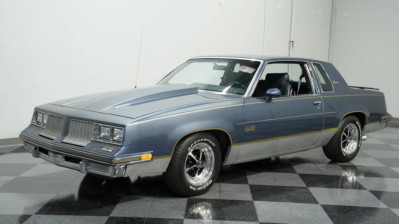 1984 Oldsmobile Cutlass 5th Gen - Image 7 of 12
