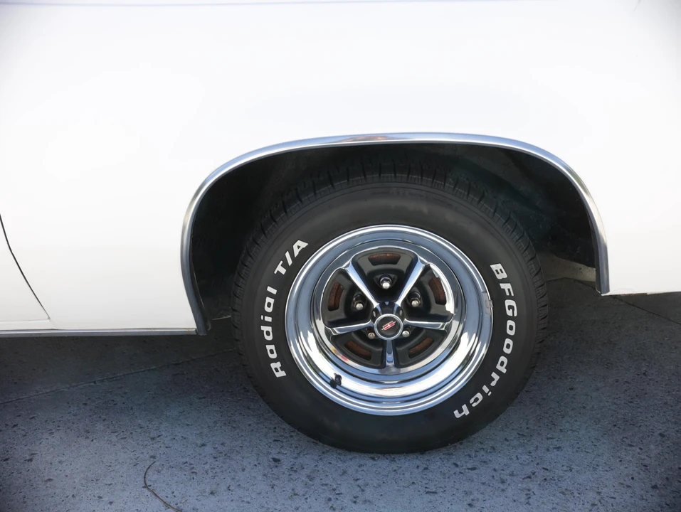1984 Oldsmobile Cutlass Supreme - Image 22 of 31