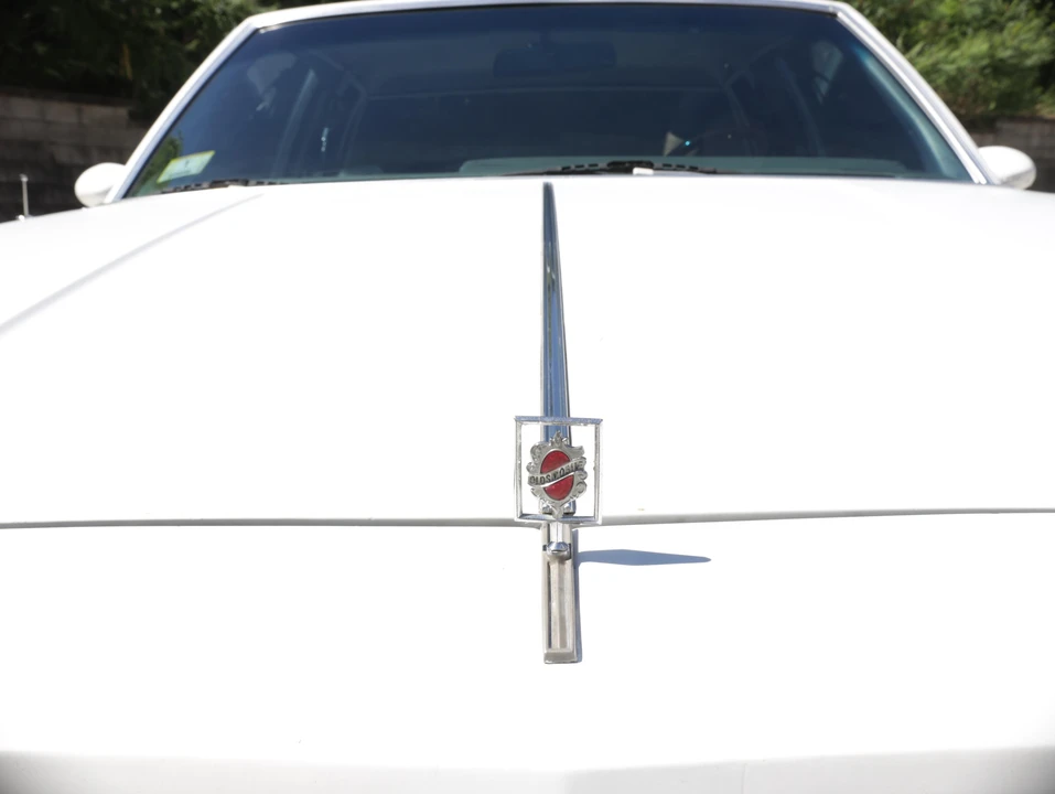 1984 Oldsmobile Cutlass Supreme - Image 18 of 31