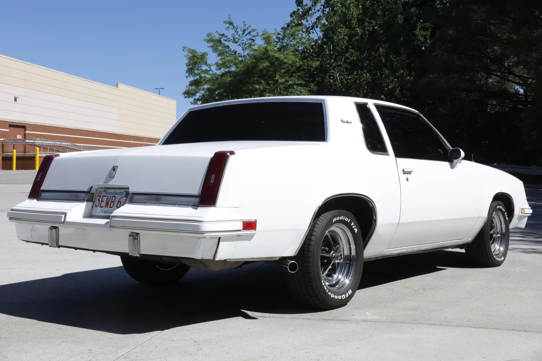 1984 Oldsmobile Cutlass Supreme - Image 4 of 31