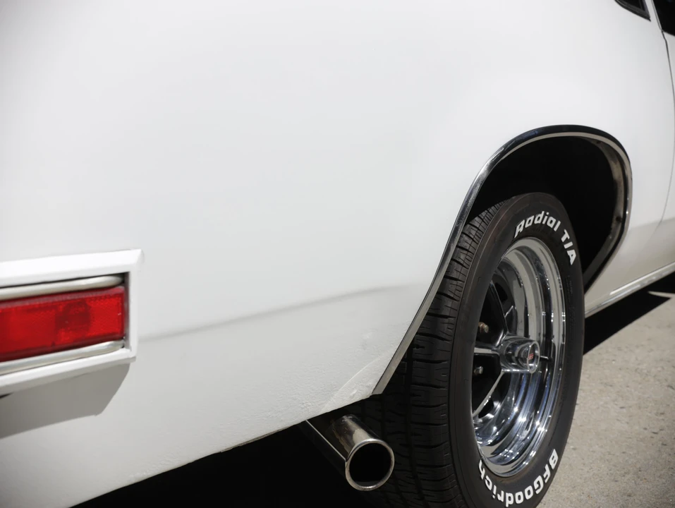 1984 Oldsmobile Cutlass Supreme - Image 27 of 31
