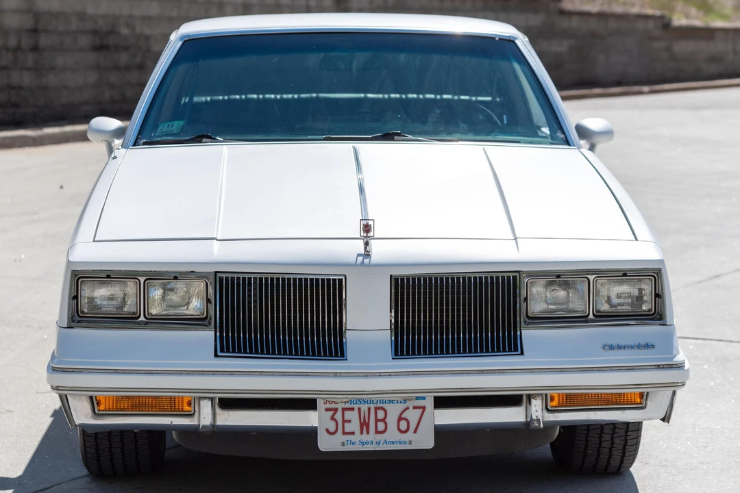 1984 Oldsmobile Cutlass Supreme - Image 2 of 31