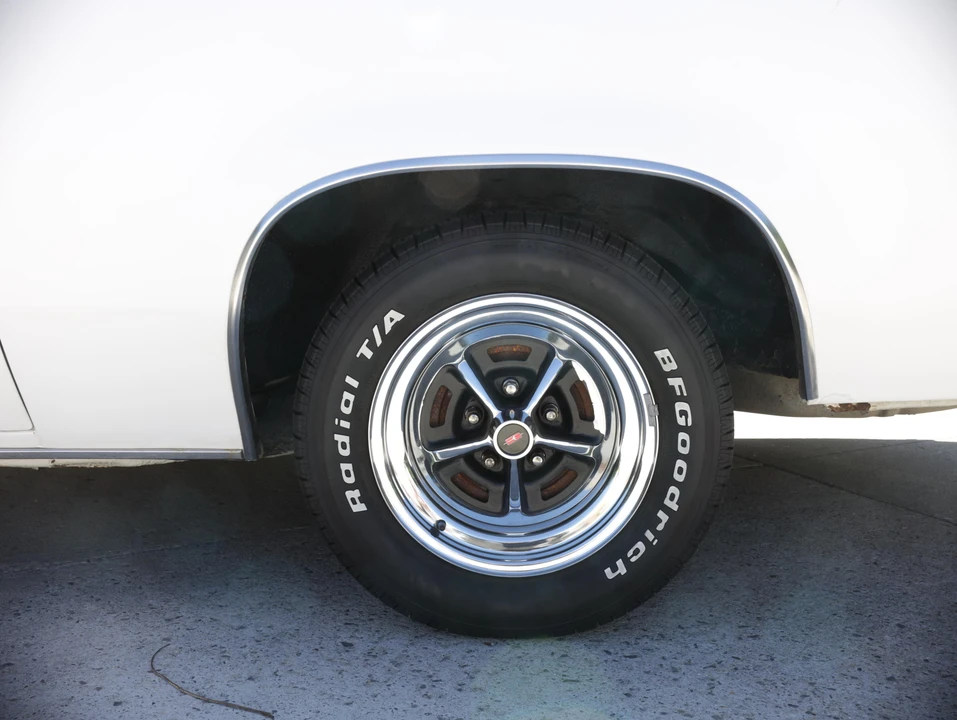 1984 Oldsmobile Cutlass Supreme - Image 30 of 31