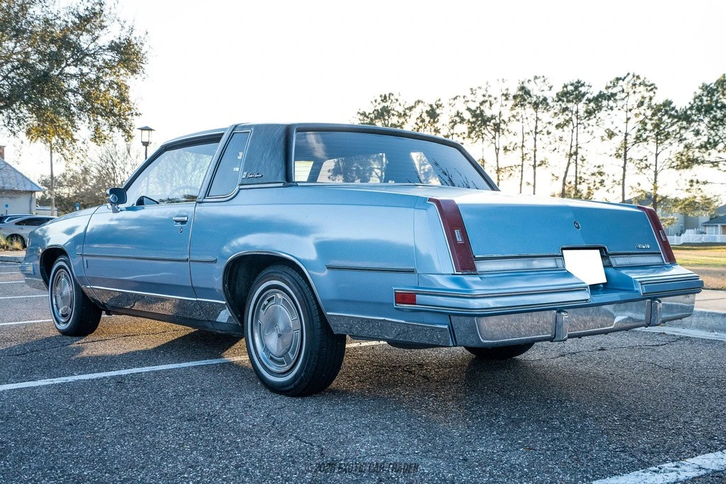 1984 Oldsmobile Cutlass Supreme - Image 6 of 12