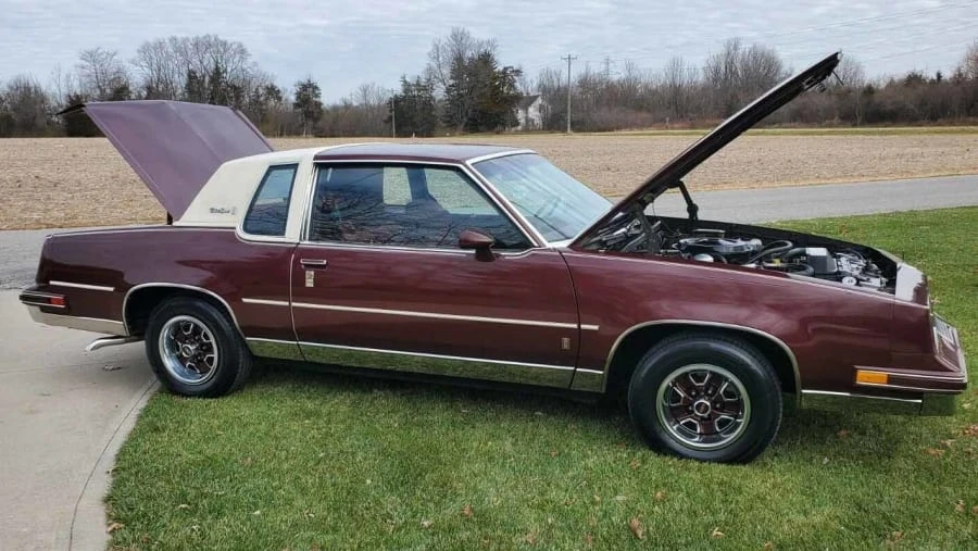 1984 Oldsmobile Cutlass Supreme - Image 2 of 10