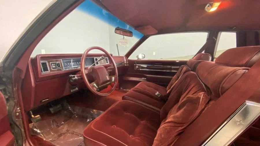 1984 Oldsmobile Cutlass Supreme - Image 5 of 10