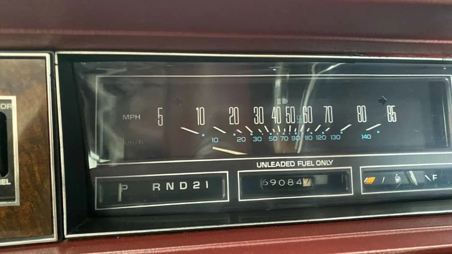 1984 Oldsmobile Cutlass Supreme - Image 6 of 10