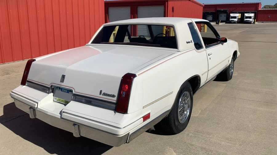1984 Oldsmobile Cutlass Supreme - Image 3 of 17