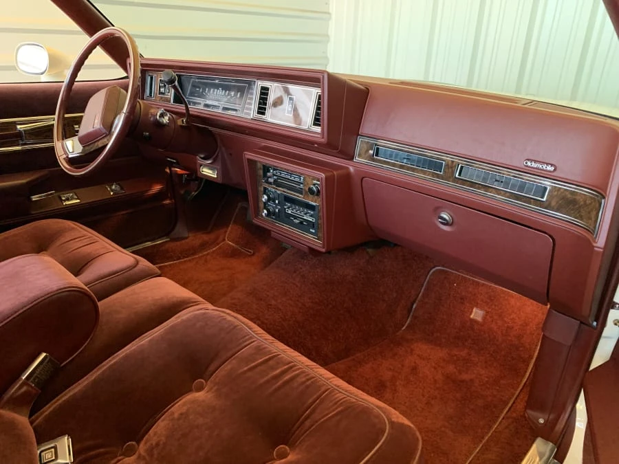 1984 Oldsmobile Cutlass Supreme - Image 13 of 17