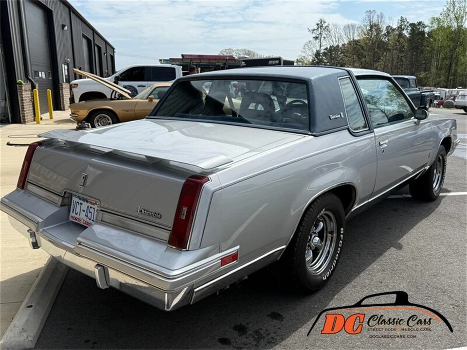1984 Oldsmobile Cutlass Supreme - Image 7 of 31