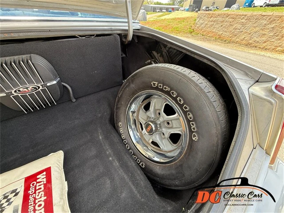 1984 Oldsmobile Cutlass Supreme - Image 25 of 31