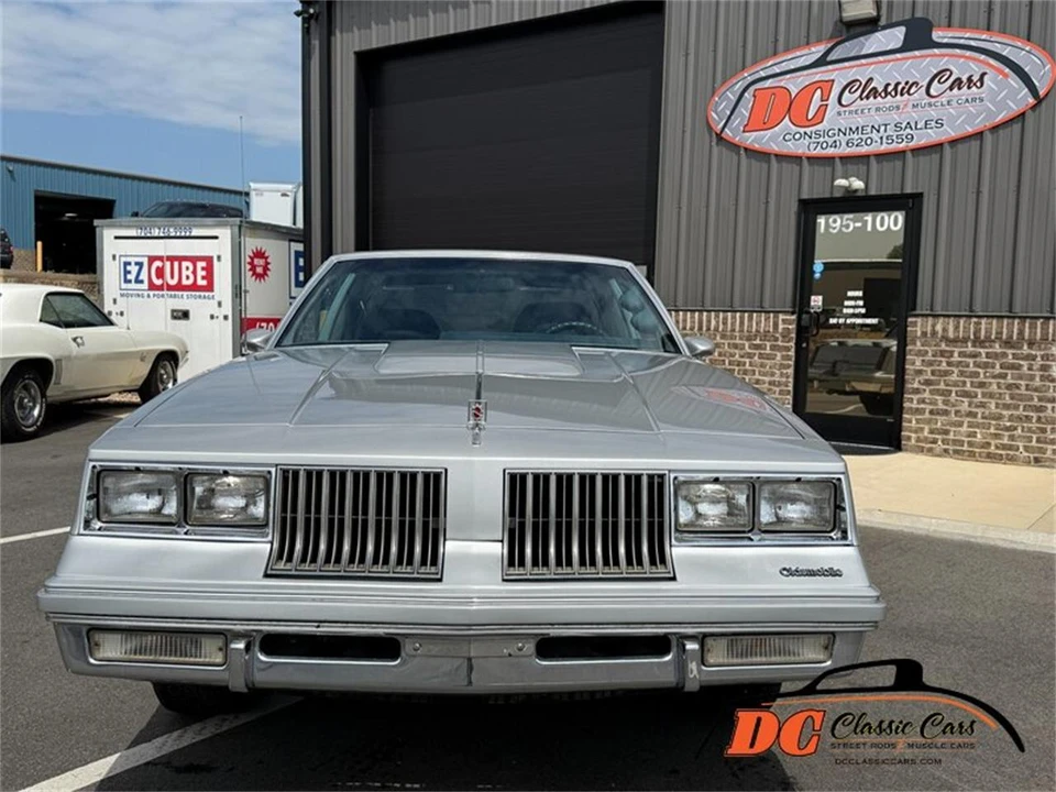 1984 Oldsmobile Cutlass Supreme - Image 2 of 31