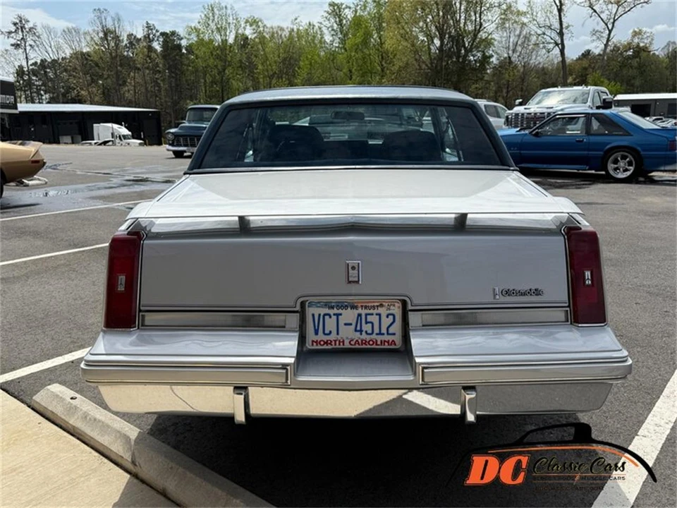1984 Oldsmobile Cutlass Supreme - Image 6 of 31