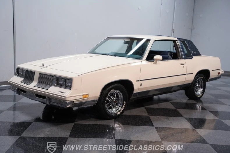 1984 Oldsmobile Cutlass Supreme - Image 5 of 27