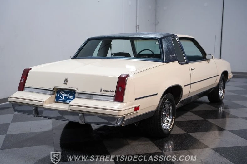 1984 Oldsmobile Cutlass Supreme - Image 8 of 27
