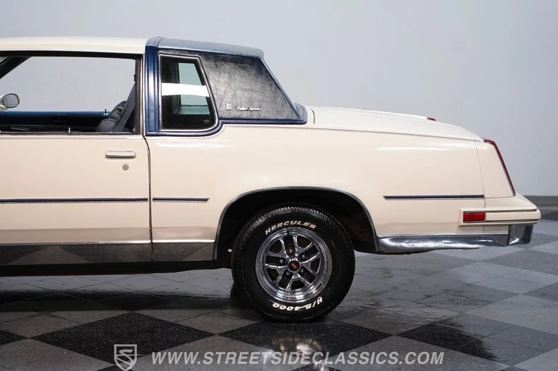 1984 Oldsmobile Cutlass Supreme - Image 11 of 27