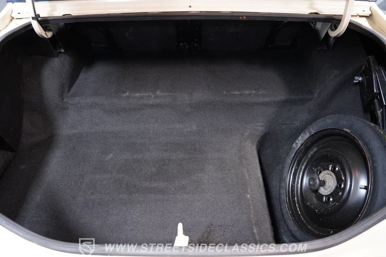1984 Oldsmobile Cutlass Supreme - Image 21 of 27