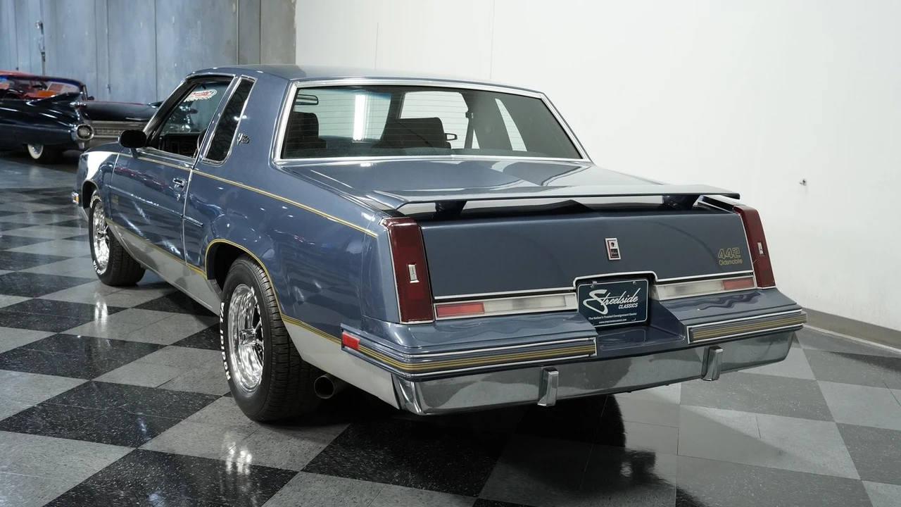 1984 Oldsmobile Cutlass Supreme - Image 8 of 12