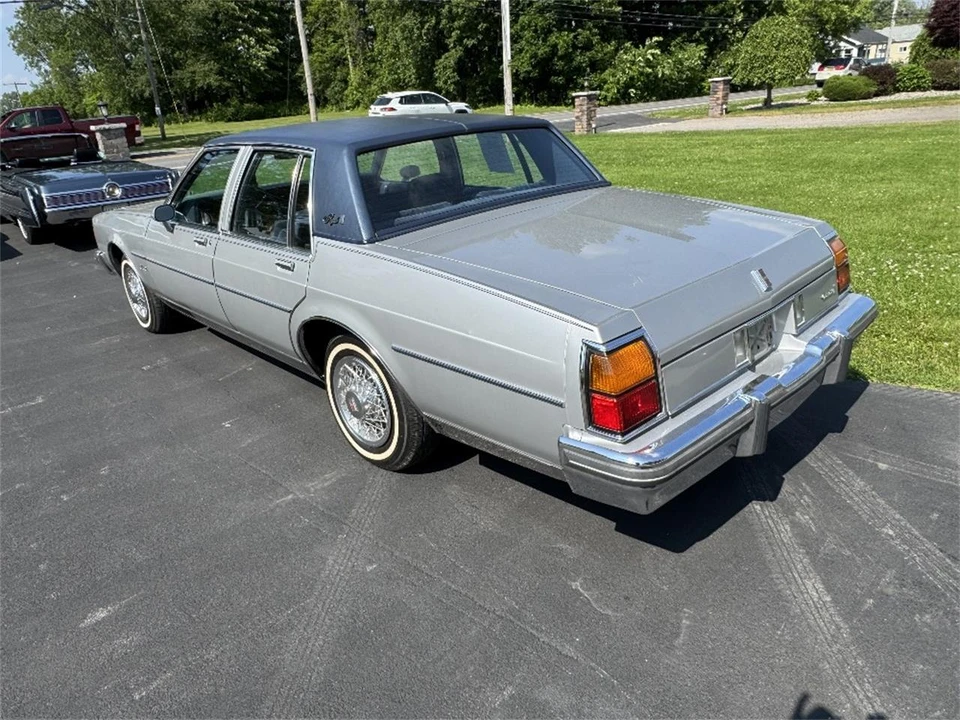 1984 Oldsmobile 88 - Image 2 of 4