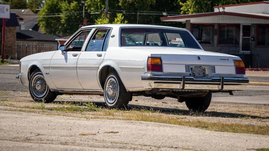 1984 Oldsmobile 88 - Image 3 of 15