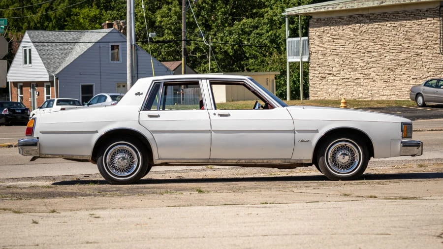 1984 Oldsmobile 88 - Image 6 of 15