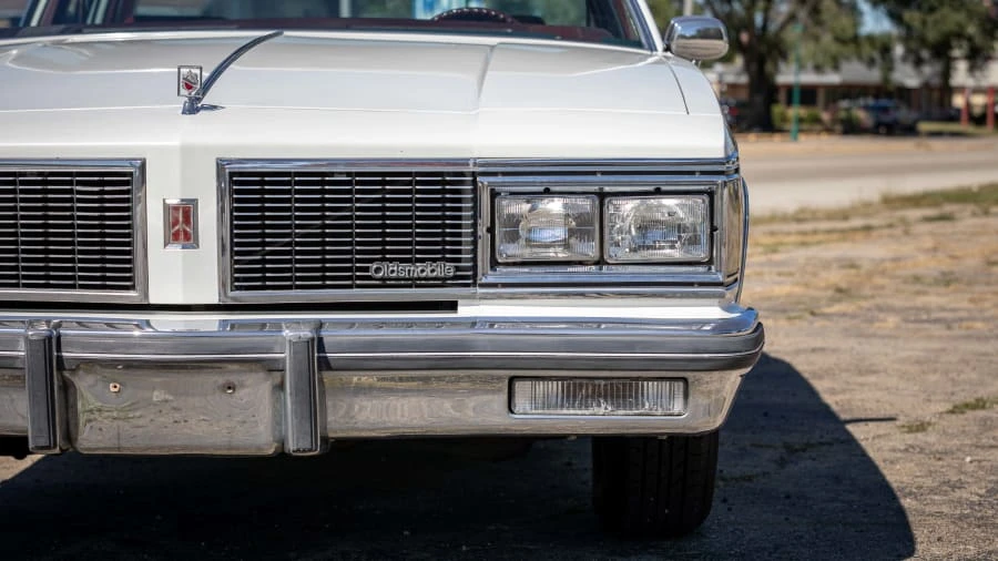 1984 Oldsmobile 88 - Image 7 of 15