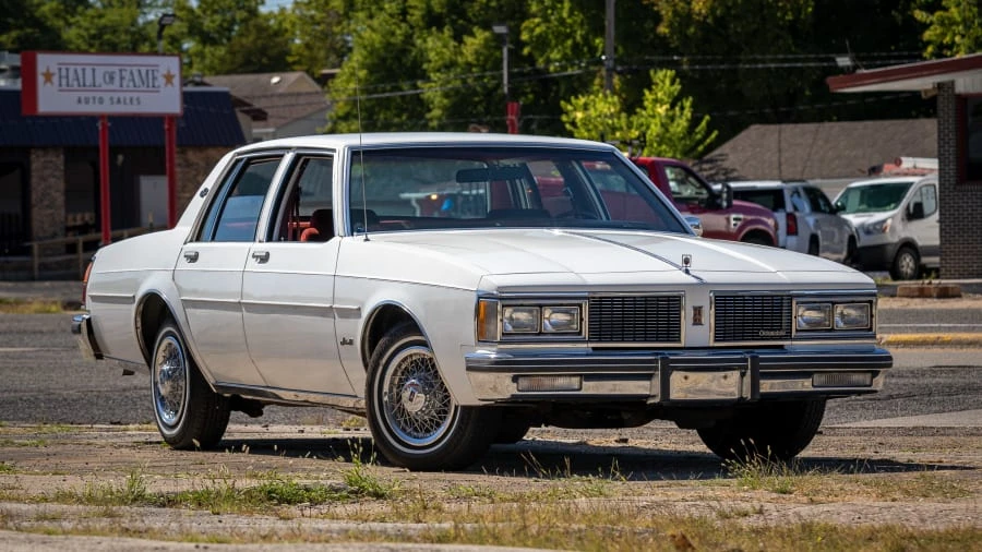 1984 Oldsmobile 88 - Image 10 of 15