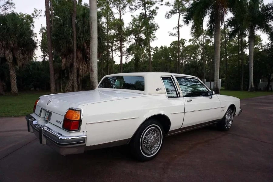 1984 Oldsmobile 88 - Image 2 of 18