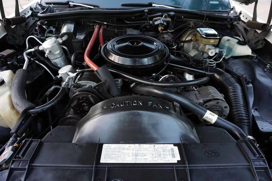 1984 Oldsmobile 88 - Image 17 of 18