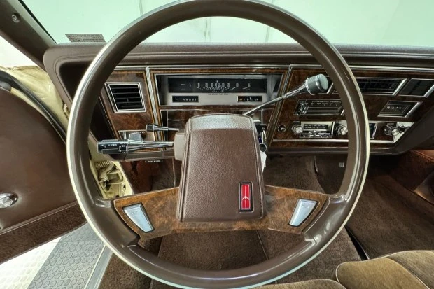 1984 Oldsmobile 88 - Image 5 of 7