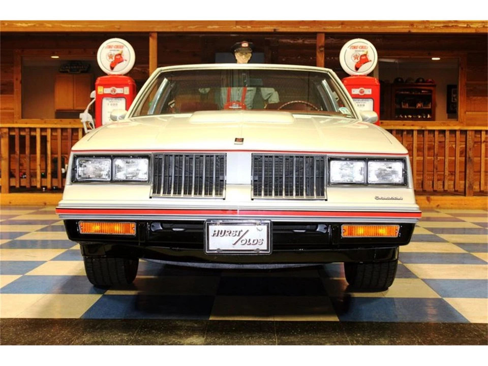 1984 Oldsmobile Hurst/Olds - Image 13 of 28