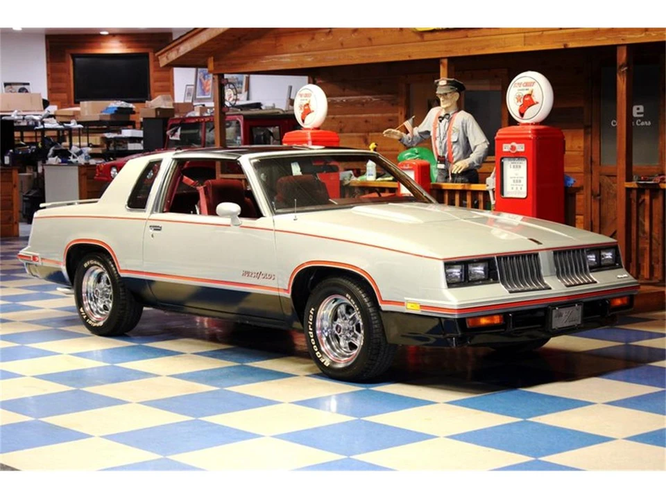 1984 Oldsmobile Hurst/Olds - Image 9 of 28