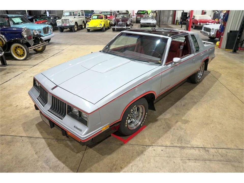 1984 Oldsmobile Hurst/Olds - Image 15 of 31