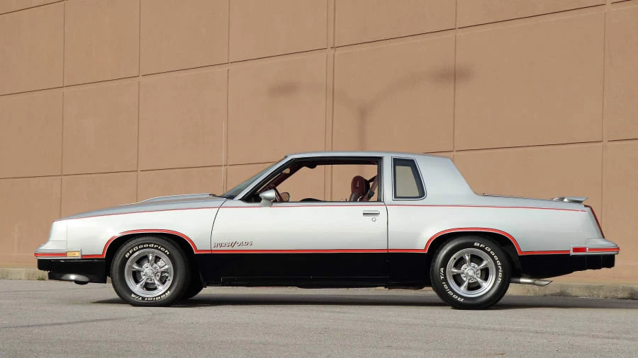 1984 Oldsmobile Hurst/Olds - Image 8 of 12