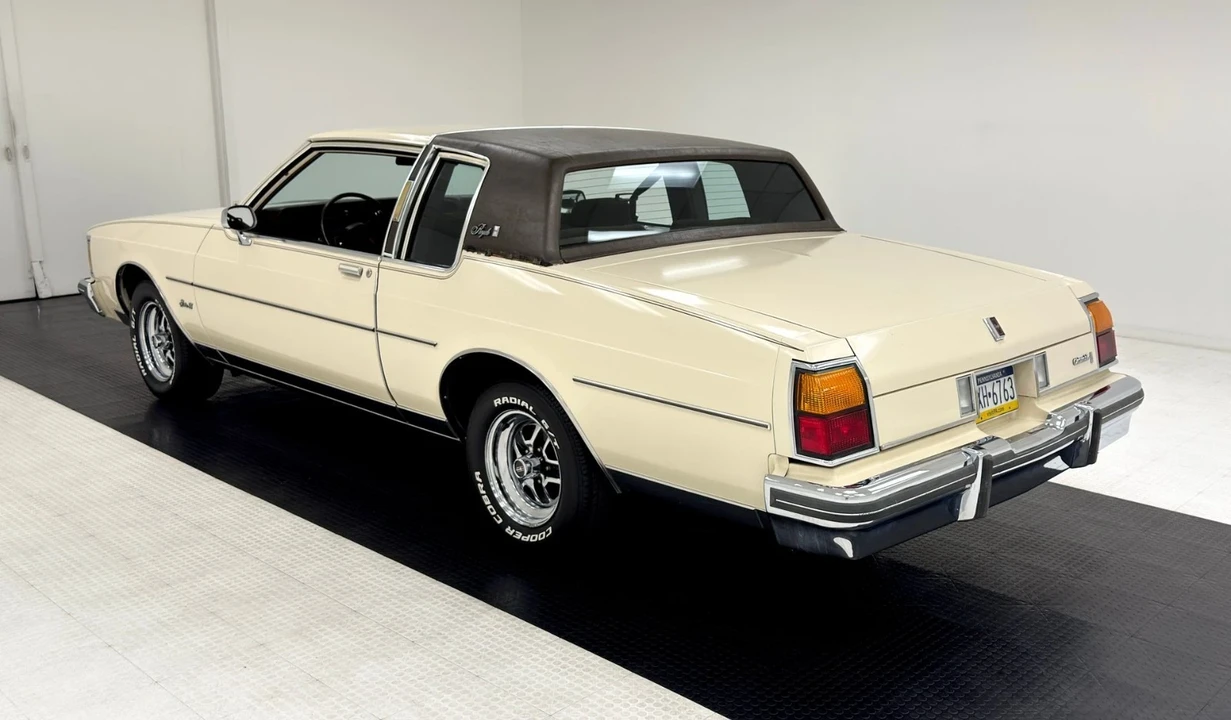 1984 Oldsmobile 98 - Image 5 of 21