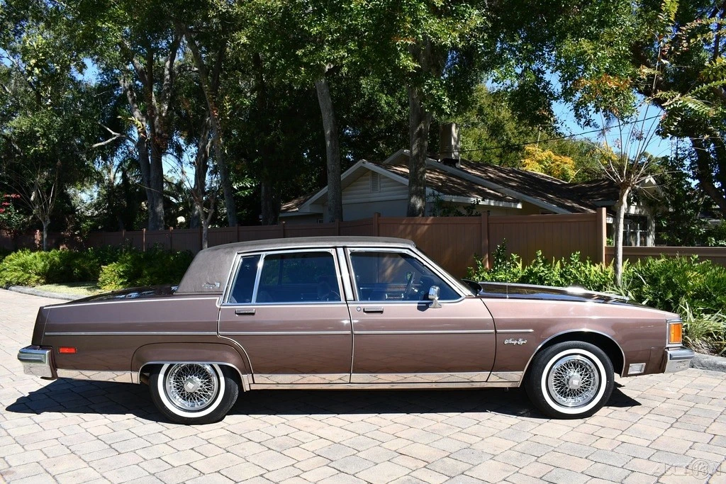 1984 Oldsmobile 98 - Image 3 of 21
