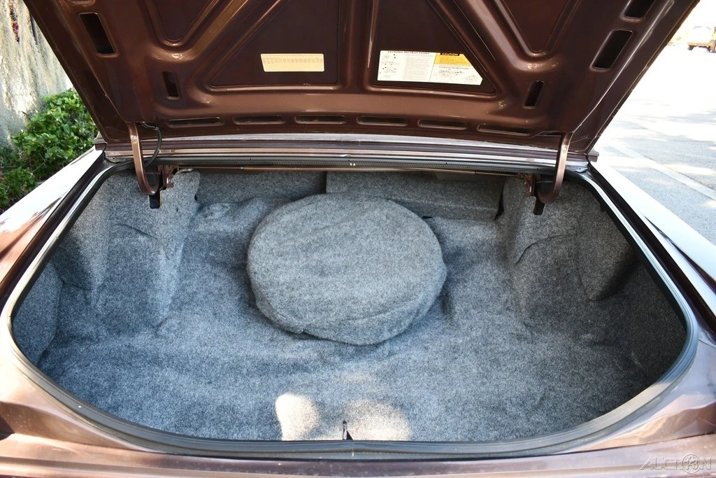 1984 Oldsmobile 98 - Image 11 of 21