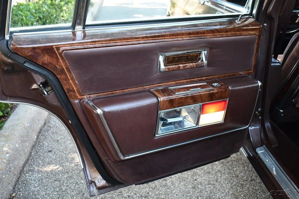 1984 Oldsmobile 98 - Image 21 of 21
